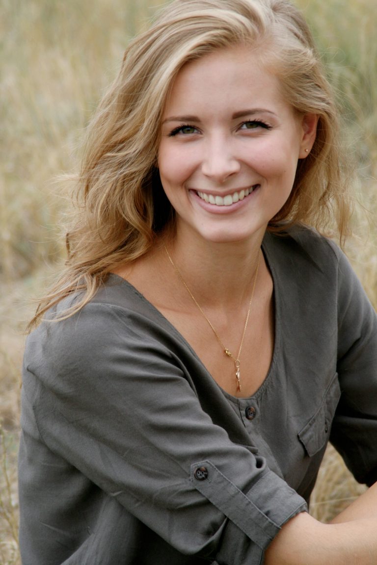 elégedett